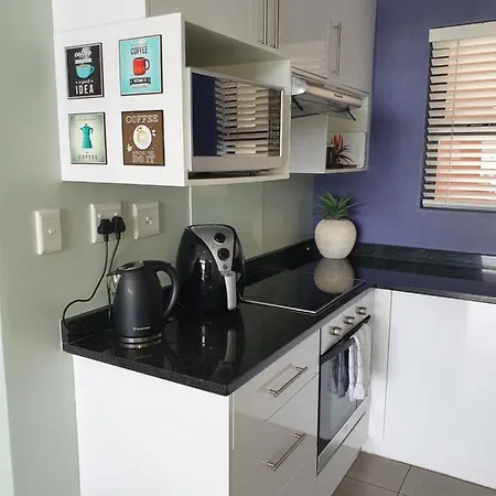 Stay At The Point - Luxurious Lavish Looker Durban Buitenkant foto