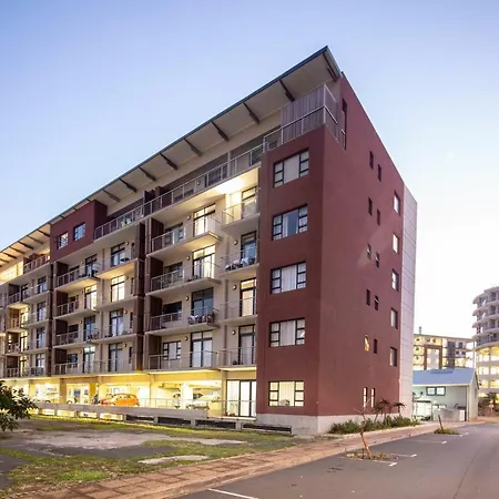 Stay At The Point - Luxurious Lavish Looker Durban Buitenkant foto