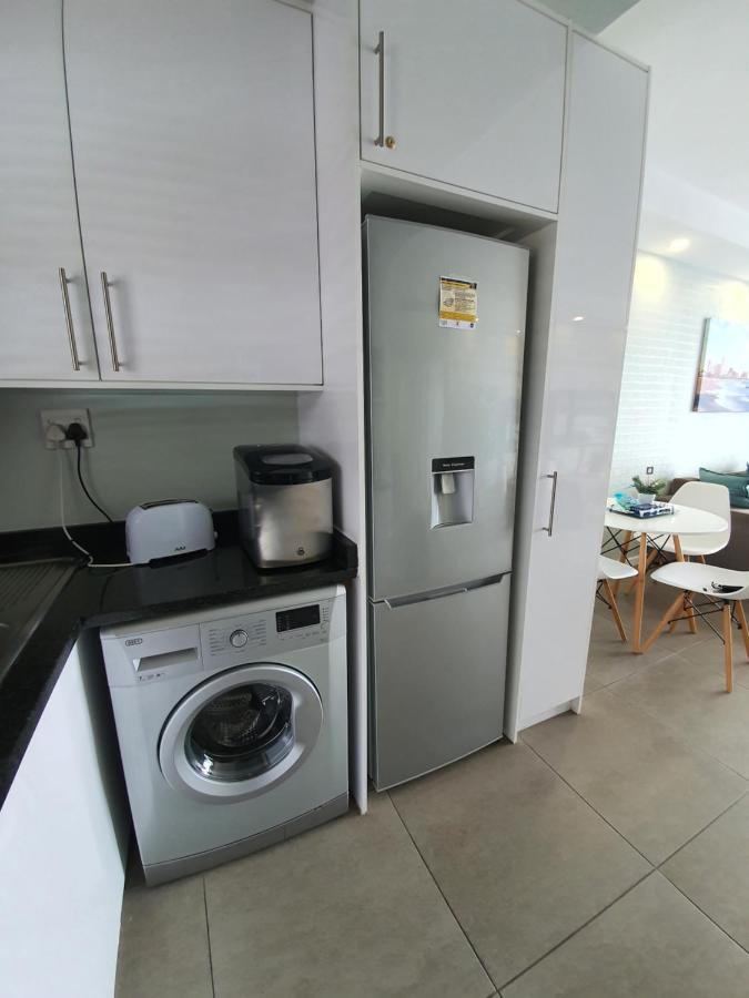 At The Point - Luxurious Lavish Looker Appartement *